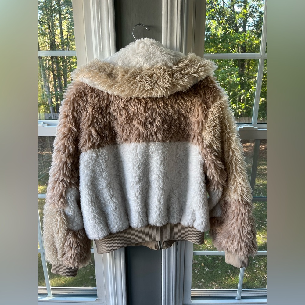 Avec Les Filles Colorblock Sherpa Bomber Jacket - Picture 7 of 7